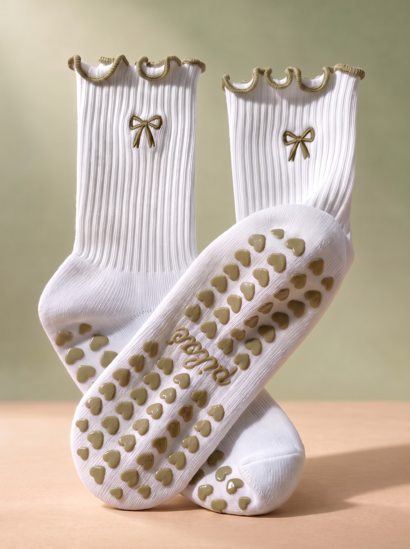Paire de chaussettes de Pilates Pilaé Kaki avec picots en cœur vert olive
